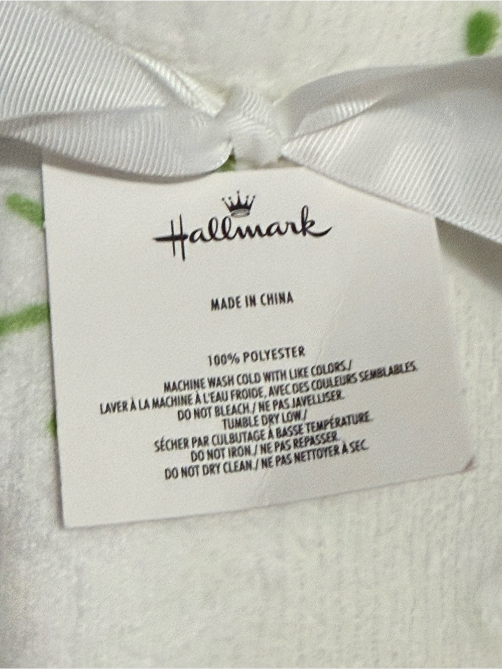 Hallmark 2025 VIP Retro Santa Blanket NEW- Plush Polyester Sherpa